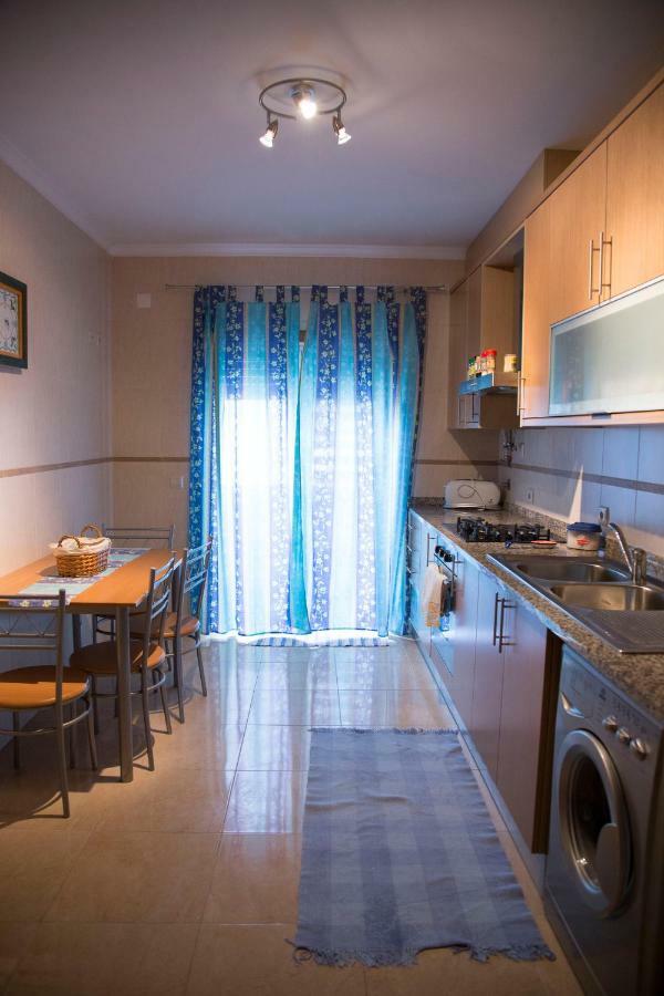 Your Home, Назаре Екстериор снимка